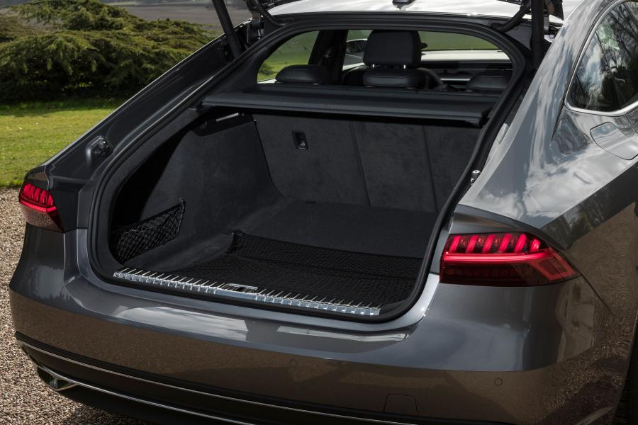 Багажник Audi A7 Sportback 50 TDI Quattro 2018 года  (UK) (фото 18 из 26)